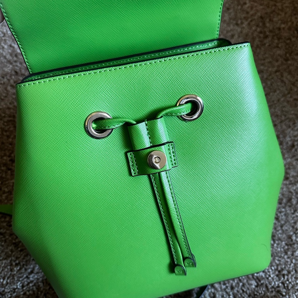 💚NWOT Mini Kate Spade Backpack💚 - Picture 3 of 6